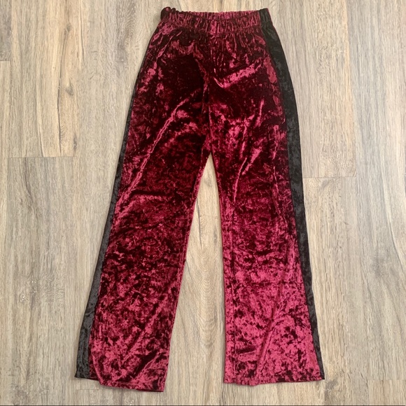 Red and black Velvet pants - Picture 2 of 8